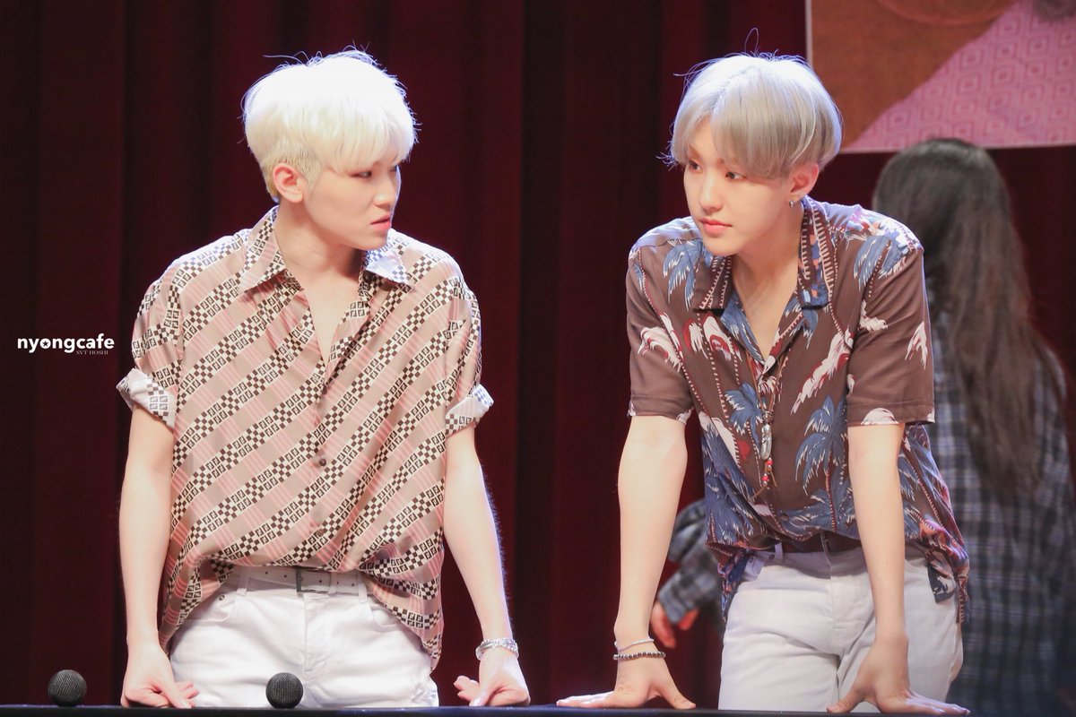 nyongcafe's tweet photo. 180720 신나라 팬사인회
역시 울 오빠 너무 멋있어❤️🧡💛💚💙
#HOSHI #호시 #WOOZI #우지 @pledis_17 https://t.co/TpiY8cB43v