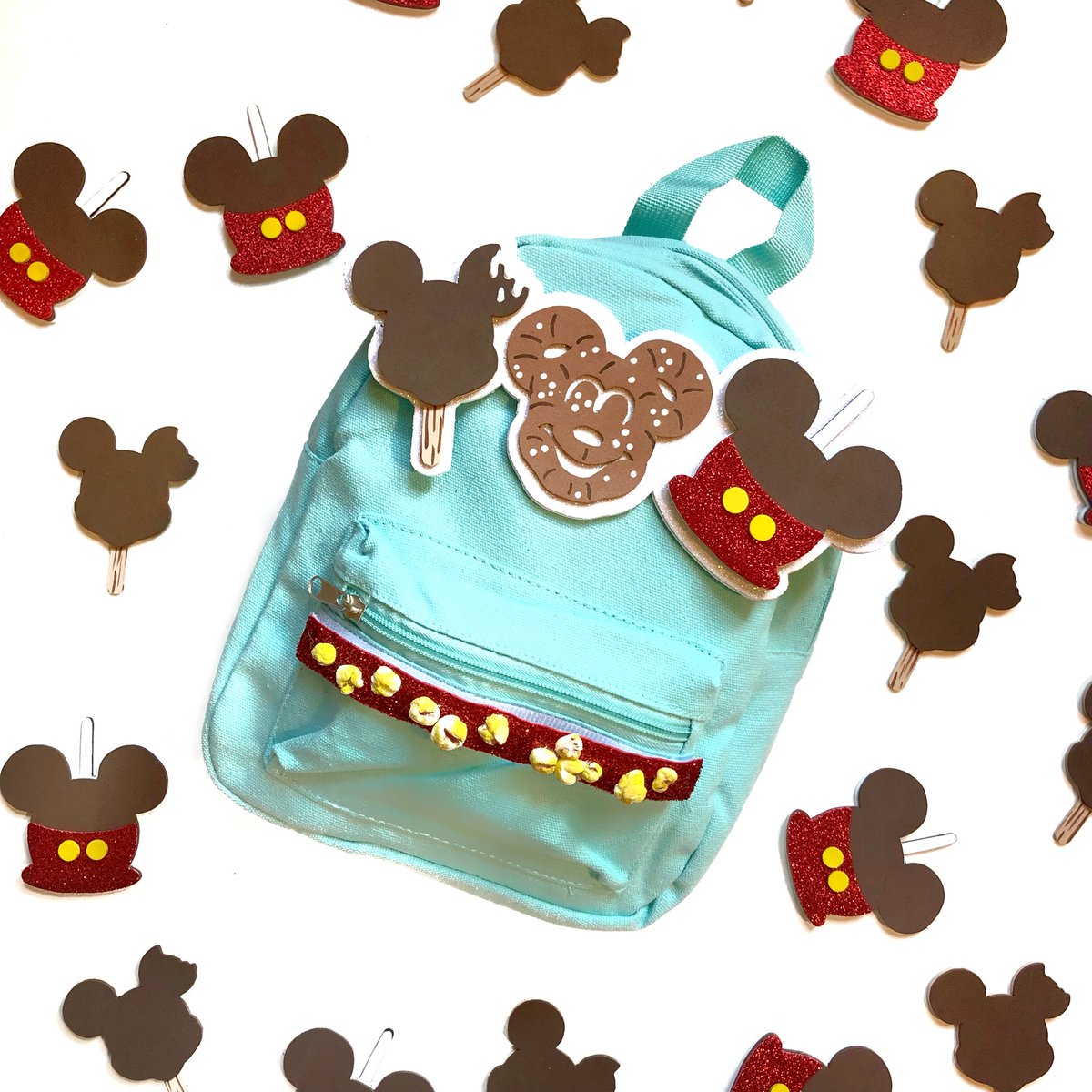 Who needs a snack? 🥨
🙌🏼 Introducing our Mickey Snack Pack Accessory Pack for our MMMpack backpacks! 
Available this Saturday at 3pm EST! ❤️ 
What do you think? And what’s your favorite Disney Snack? 
#mickeybar #disneysnacks #disneylife #disneyland #disneyworld #snackgoals