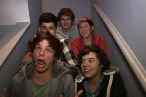 stylesnhappily's tweet image. dale fav y mientras lloro te dedico una canción de 1d

#8YearsofOneDirection #1DReleaseInfinityVideo #WeWantInfinityMusicVideo #1DFamily 

#TeenChoice #ChoiceFandom  #Directioners @onedirection