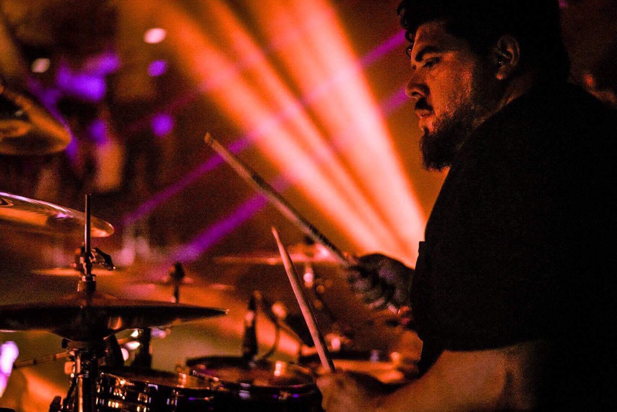 Erniedrums's tweet photo. Always deep in thought 🤔 #thisisexile https://t.co/A013qL2c4N