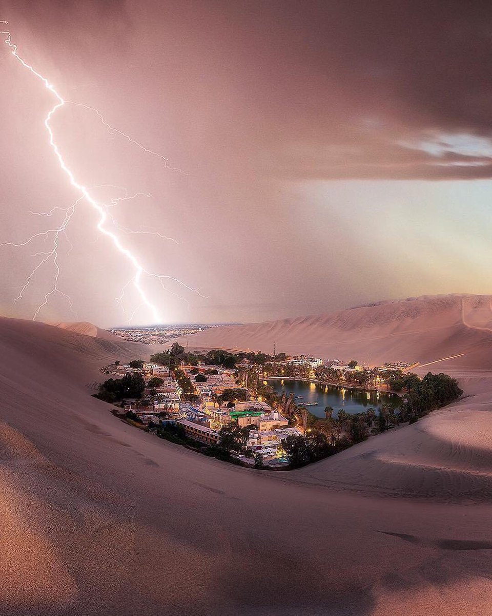 earthescope's tweet photo. Huacachina, Peru | Photo by Konsta Ouzo https://t.co/Pu2tGDTNxX