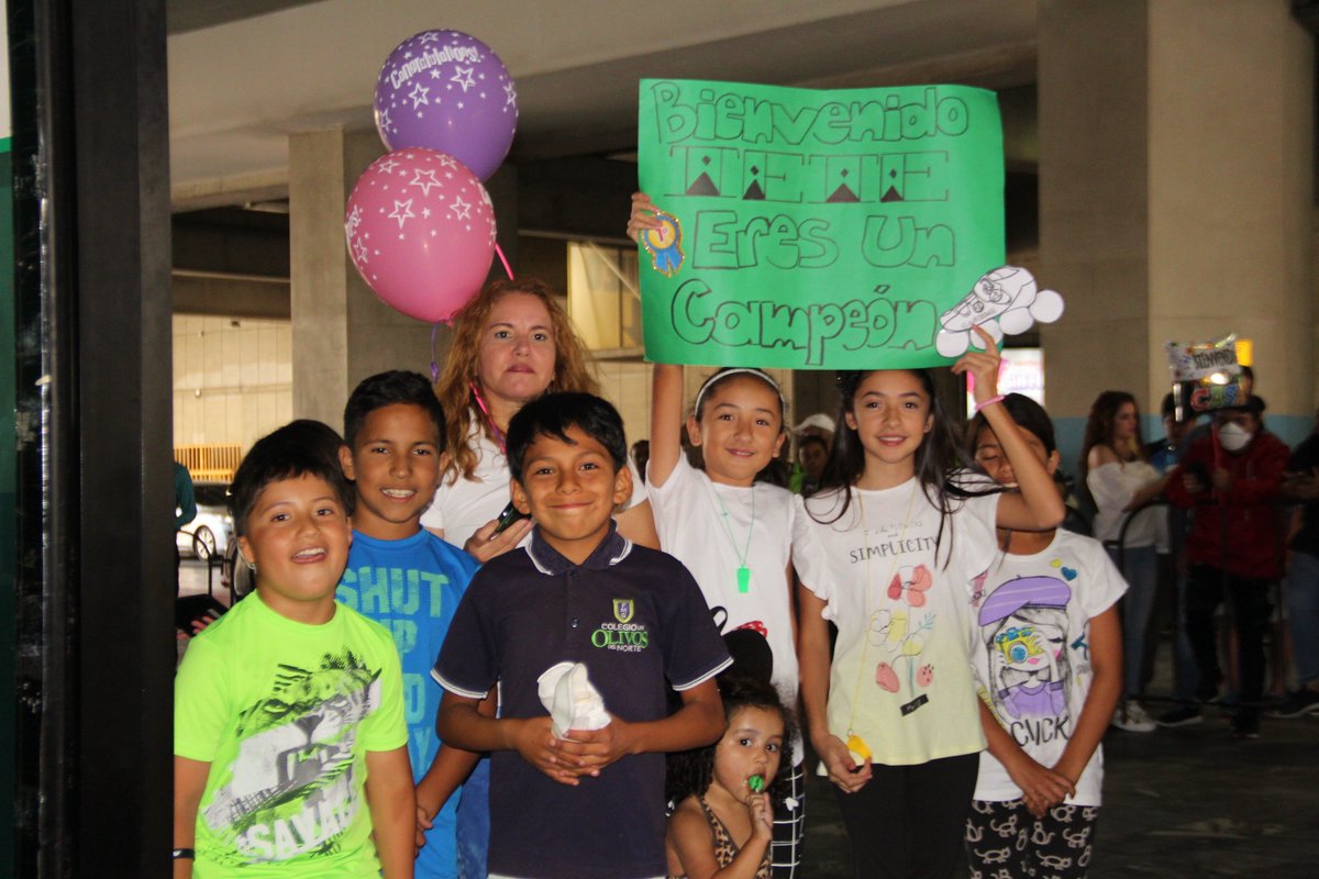 COGuatemalteco's tweet image. #RetoBarranquilla El equipo de patinaje de velocidad, encabezado por la medallista de oro, Dalia Soberanis, volvió esta tarde a Guatemala tras su participación en los Juegos Centroamericanos y del Caribe, Barranquilla 2018. 😀🙌💙🇬🇹