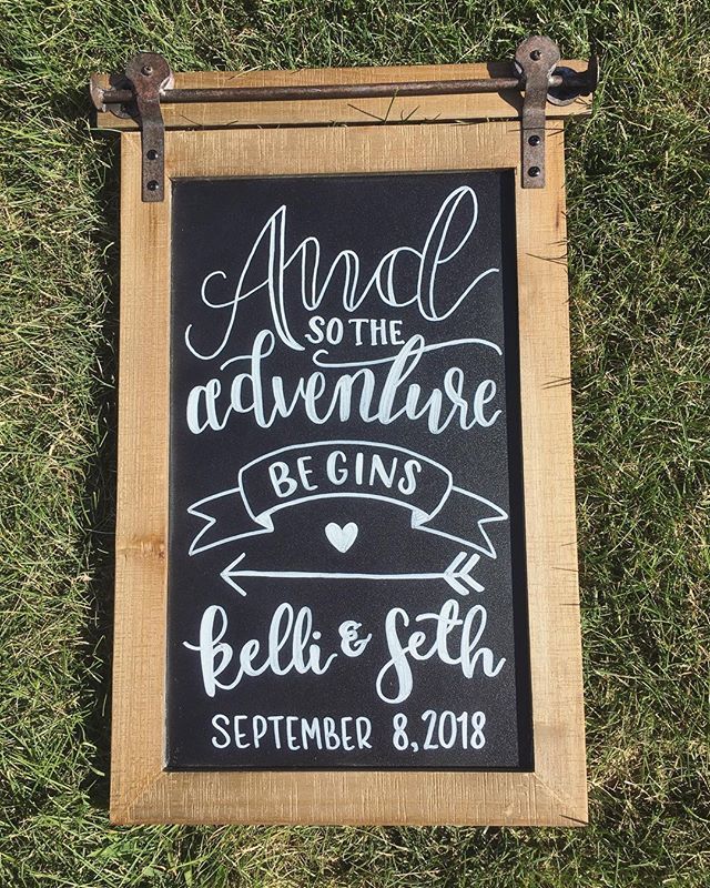 tjmdesignco's tweet photo. Congratulations Kelli &amp; Seth! I’ll never stop loving wedding chalkboards. 💍
•
•
Chalk marker // @versachalk https://t.co/c3CC73UU3H https://t.co/VhlPD2jSI7