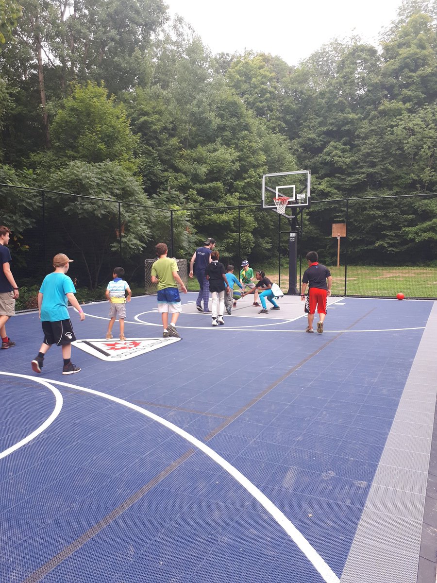 AdventurelandON's tweet photo. Electives are just finishing up.  Campers had their choice of Cooking, Survival, Snorkeling, Sports, Crafts, Treasure Hunt and Magic the Gathering. https://t.co/KmqioxaPEh