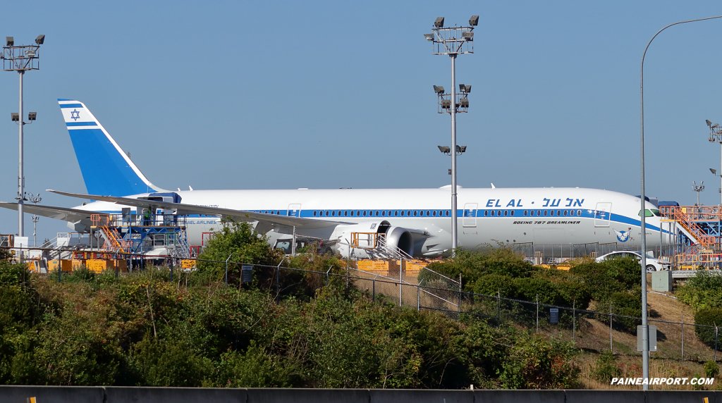 Paine Airport on Twitter "El Al Airlines 7879 4XEDF at the Everett