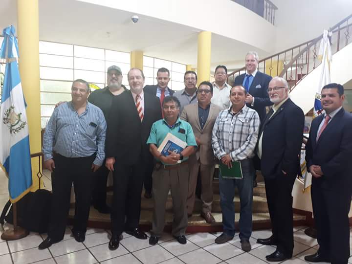 InstitutoGeogr1's tweet photo. El Lic. Edwin Roquel y los Jefes de las áreas técnicas, tienen acercamiento con representantes del cambio climático de las Naciones  Unidas Dubi Spiegler, Pedro Specia García, Howard Samuels, Sean Wintraub. Sobre promover Agua Potable, Como proyecto de desarrollo para el país. https://t.co/O8amTWZrqy
