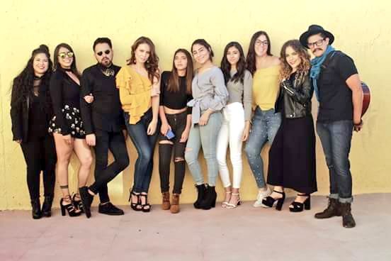 valdemarconecta's tweet image. Gran día de #fotoshooting y #filmacion para #newiconmodels con grandes personas!