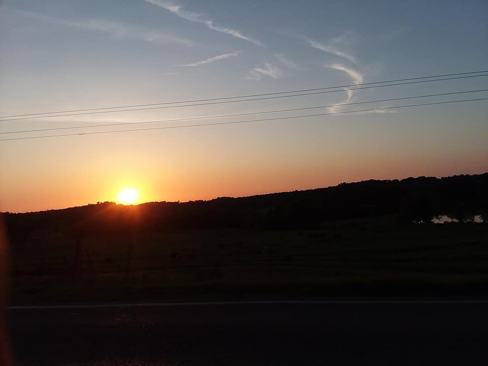 NBC6Weather's tweet image. Here is a #Localview of a recent sunset captured by David McIntosh near Nasville, AR.  Sharing this on the air at 9 on KMSS.
