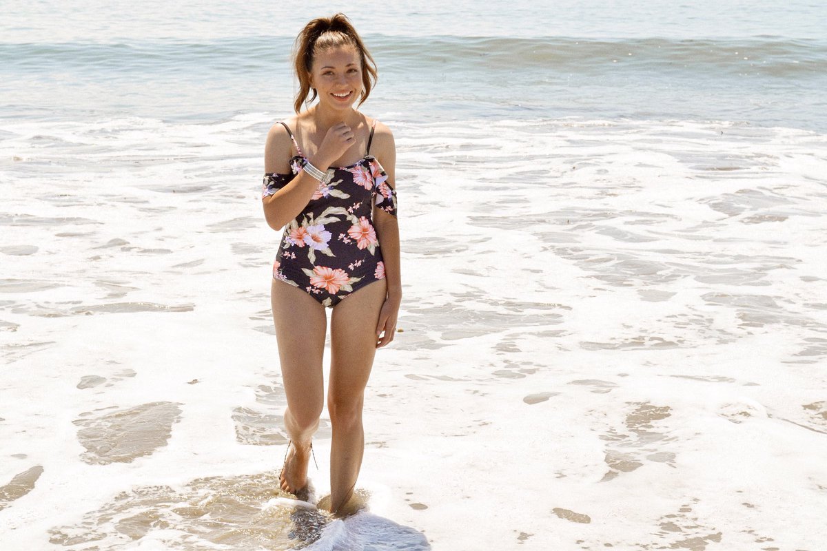 GeodeSwimwear's tweet photo. There’s nothing better that getting pictures of you gorgeous ladies wearing (and loving!) our swimsuits 😍💕 https://t.co/0oyz6nFlTe