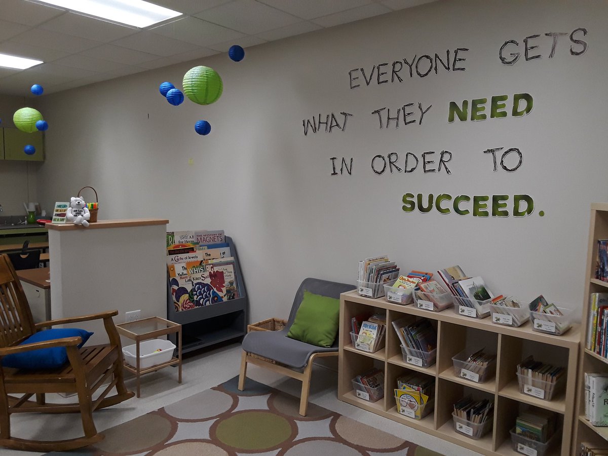 AngelaHardinEdu's tweet photo. Loving how my reading area is coming together! #classmotto #backtoschool #literacy #calmcolors #literacyiseverything #cozycorner https://t.co/zhZIyz9AIW