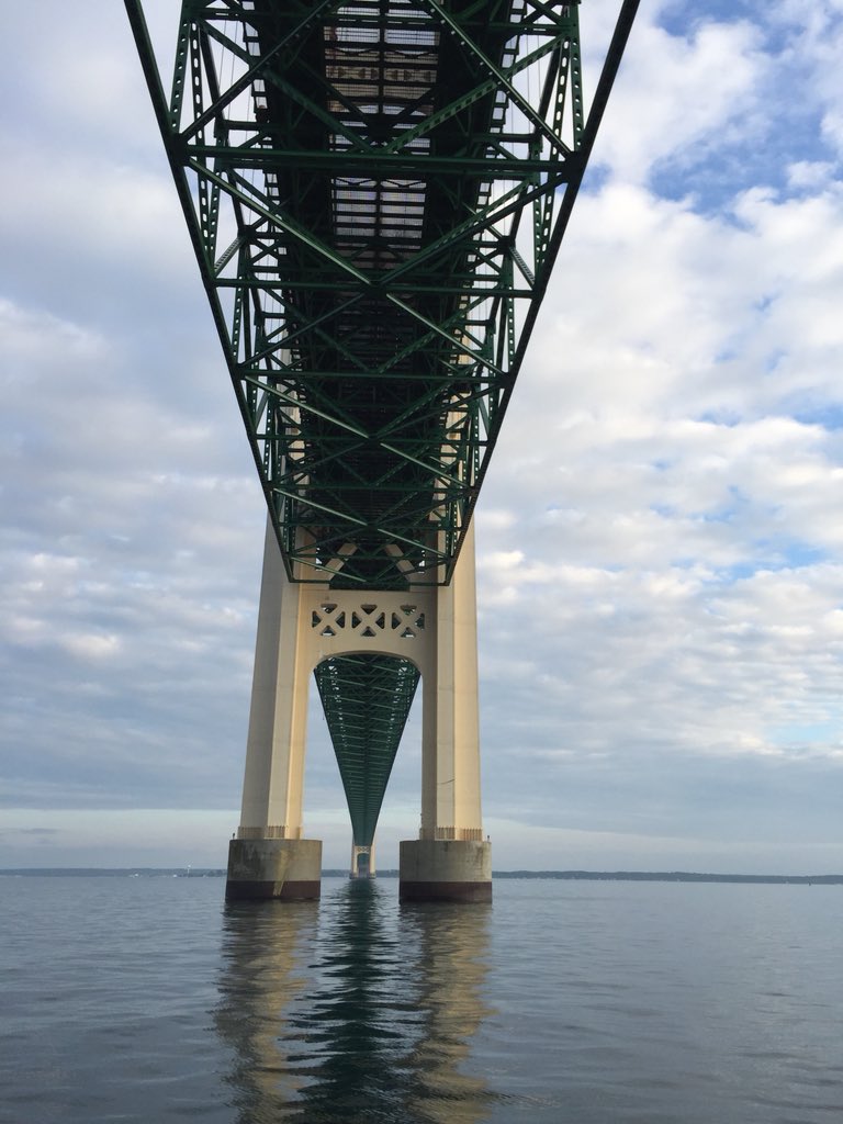 hurontrader's tweet image. Passing under Mackinac Bridge #cycrtm #cycrtm2018 #americasoffshorechallenge #puremichigan #mackinac #straightsofmackinac #suspensionbridge #bridge #opticalillusion