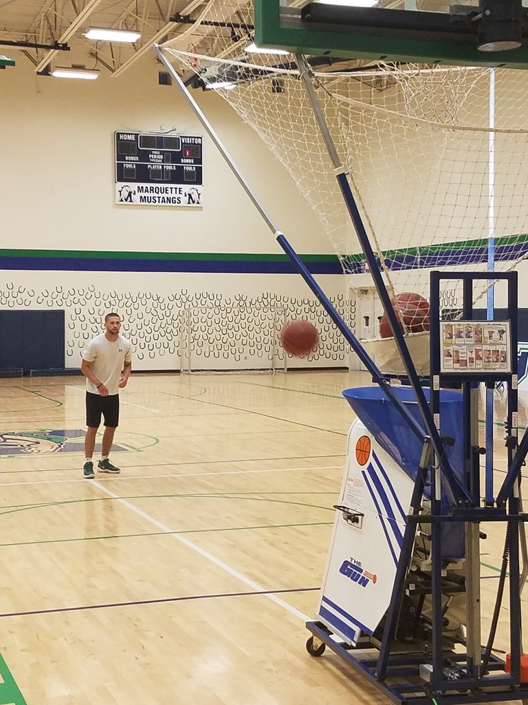 Derek Hoffman tweet media