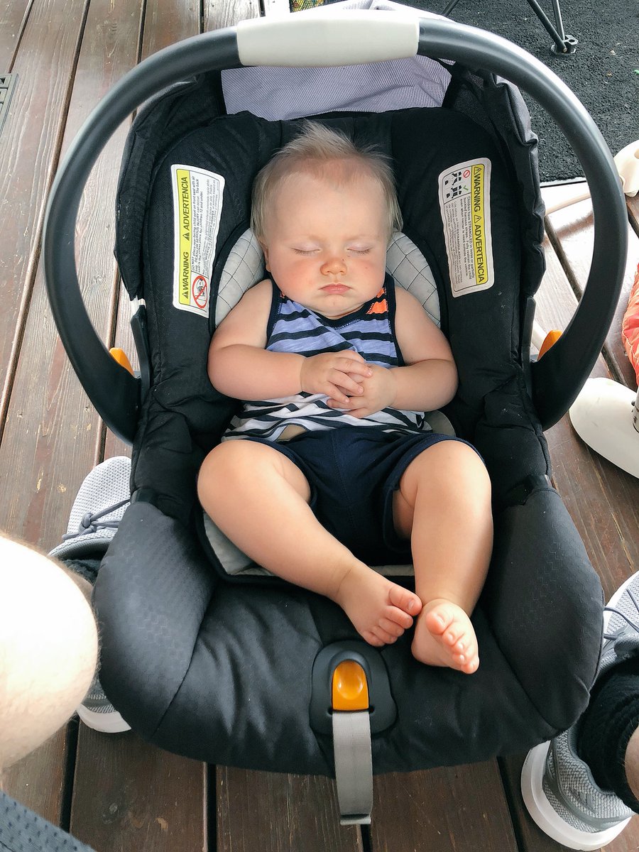 britt_mcginnis's tweet photo. handsome boy just dreaming about his next snack💙 #liamdaniel https://t.co/DbNwJRHy7m