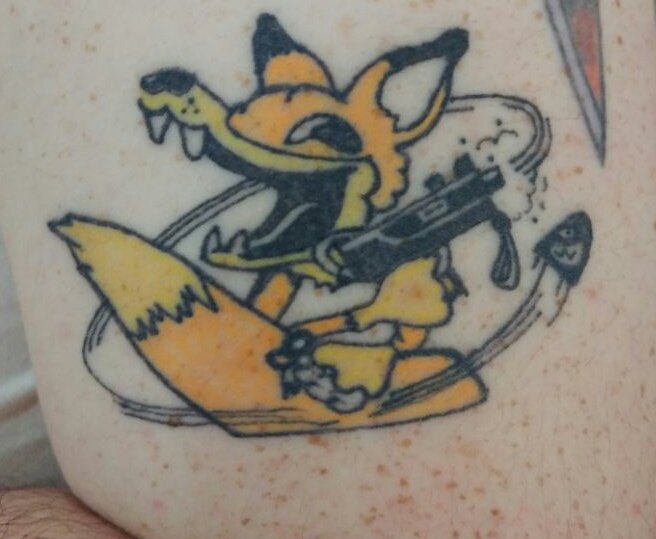 X 上的ramone :「@VogtRoberts @Kojima_Hideo @HIDEO_KOJIMA_EN my FOXHOUND tattoo #METALGEAR31st #MetalGearSolid https://t.co/wmns3dbYL6」 / X