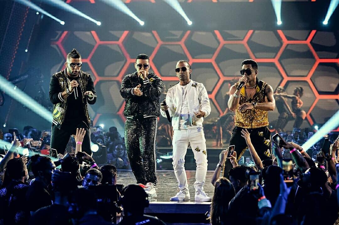 dymfc_honduras's tweet photo. @PINARECORDS1
Vía Instagram

🐝🐝 @rkmykeny @arcangel @daddyyankee #PremiosJuventud #GenPJ https://t.co/HMlIkzCBss