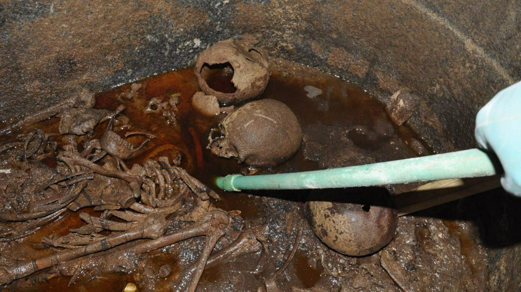 17,645 people have signed a petition to drink liquid from the black sarcophagus bit.ly/2NGctGe