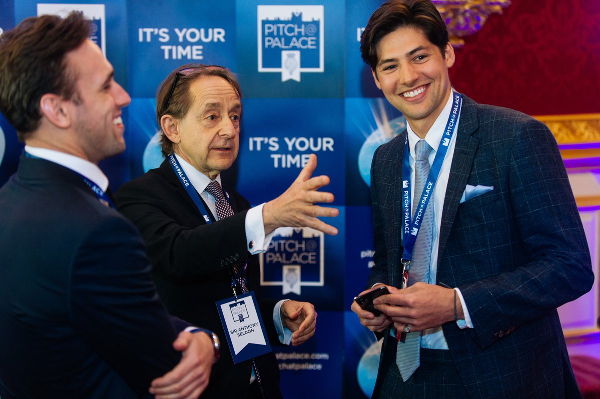 Finance BSc student and co-founder of <a href="/joinwaffle/">Waffle</a>, <a href="/julianbourne/">Julian Bourne</a>, will be graduating with a First Class Honours today! 🎓👏 #sussexgrad
Here, Julian talks about how he started a business alongside his studies 📚💼📱 Check out his inspiring story:
sussex.ac.uk/alumni/newsand…
