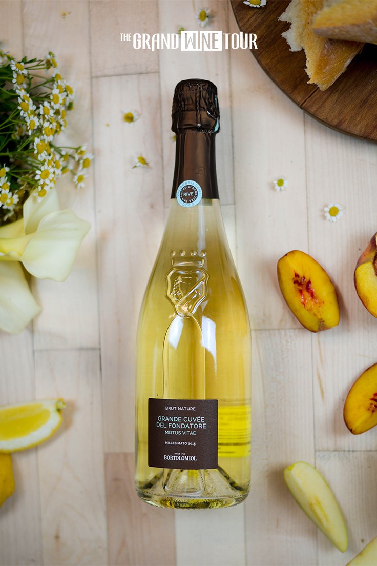 grandwinetour's tweet photo. The flagship label from @BortolomiolDOCG showcases the fresh, fruity and floral beauty of #prosecco. Taste the #sipsofitaly with a custom tour in Veneto! 

https://t.co/7jV91T6wq4 https://t.co/1Vadi5tpC7