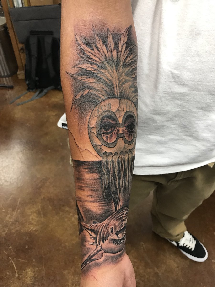OGSNEEKS's tweet photo. Done today , can’t wait to finish ... #saniderm #ogsneeks #deadmamstudio https://t.co/rwSd09TKbZ
