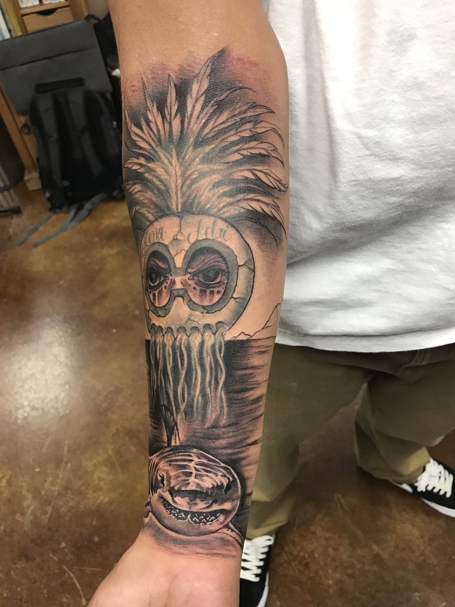 OGSNEEKS's tweet photo. Done today , can’t wait to finish ... #saniderm #ogsneeks #deadmamstudio https://t.co/rwSd09TKbZ