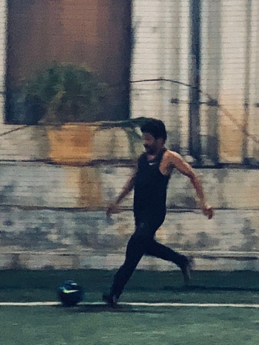 revanth_anumula's tweet photo. Wishing @ktrtrs  many happy returns of the day.! I challenge you to play on field than Twitter. #FitnessChallenge  #HumFitTohIndiaFit.        @RahulGandhi @divyaspandana @INCIndia @INCTelangana @IYC  @TV9Telugu @NtvteluguHD @tv5newsnow @abntelugutv https://t.co/4cucGs79Jy