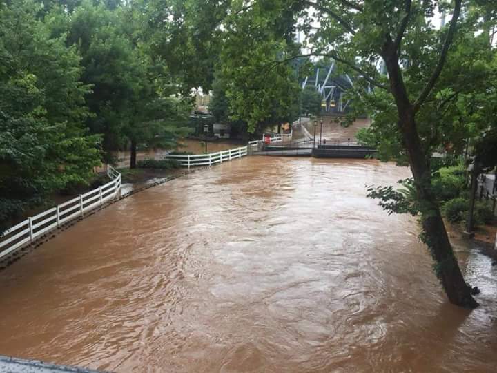 RoseleaGyspy's tweet photo. Hershey Park Flooding https://t.co/lN38KzGMp8