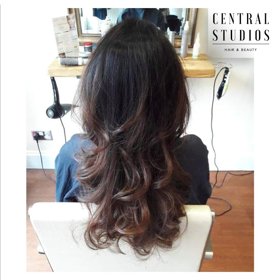 centralstudios2's tweet image. Amazing hair color to rock this summer! 
Contact us on 020 8343 2638 for inquiries.
#hairstyle #haircut #haircolor #hairstylist #hairstyles #longhair #instahair #hairdo #stylish #summer #summerfeels