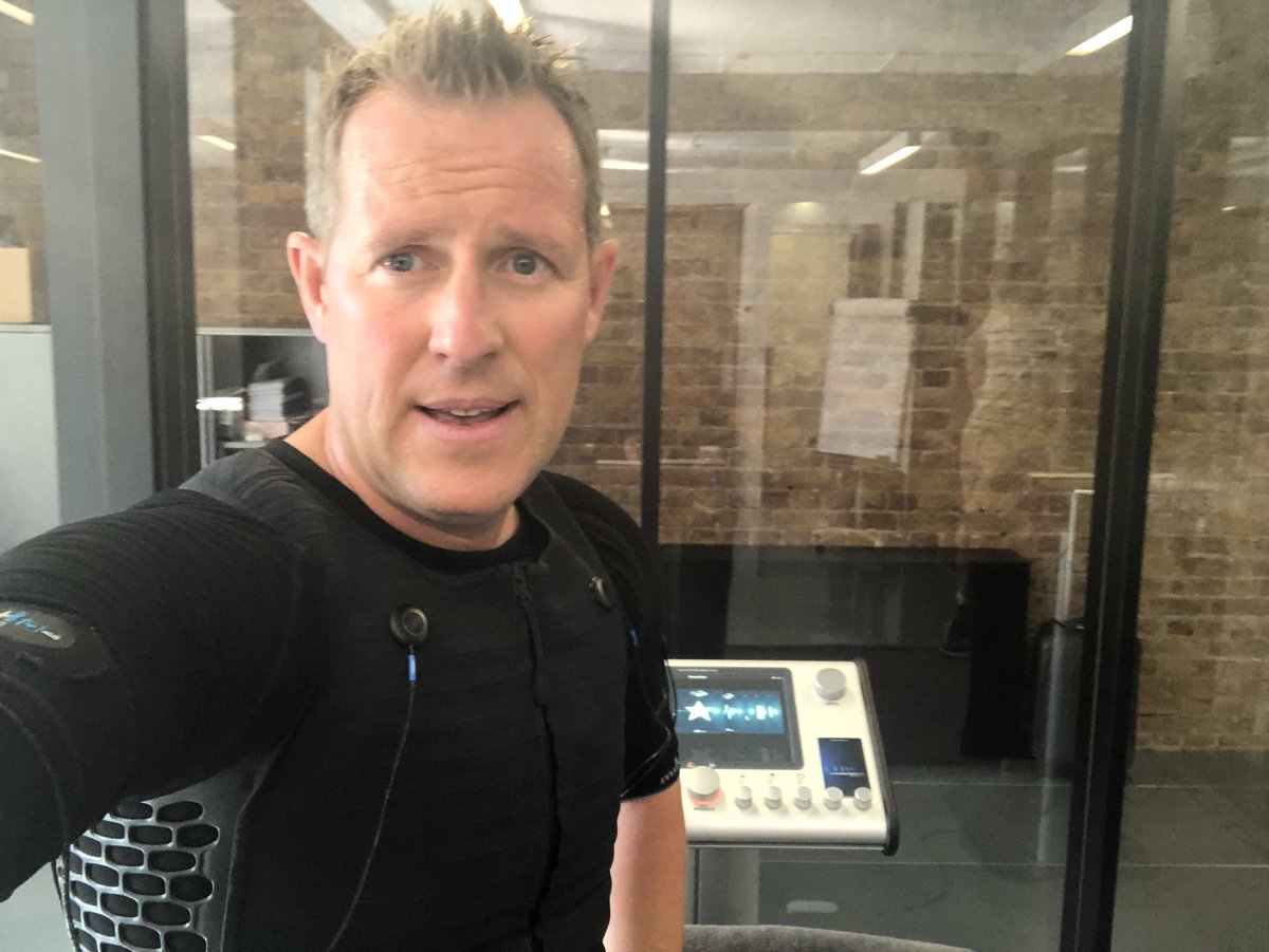 philmihabodytec's tweet photo. Early morning run @mihabodytecGmbH Hq - looking forward to #emstraining with #jeditrainer later this AM - Check out https://t.co/uWSg8qhyhW https://t.co/zY70jwHPid
