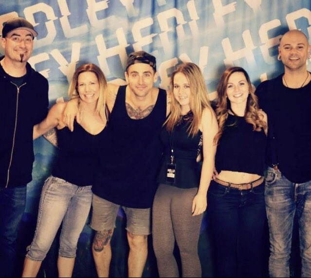 terralovely's tweet photo. #IStandWithHedley #hedleyfanforever https://t.co/IWZF9DA4uF