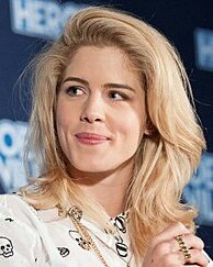Happy Birthday, Emily Bett Rickards and Felicity Smoak!   The two Queens of DCTV!     