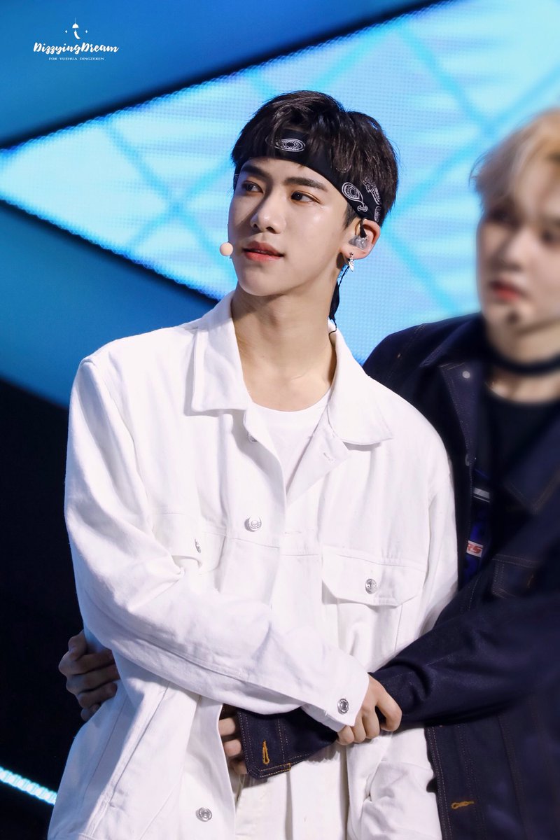 DizzyingD's tweet photo. 180721 NEX7 fanmeeting in Shanghai【HD】

 #丁泽仁 #dingzeren #딩저런 #정택인 https://t.co/g8wvMD8nUn