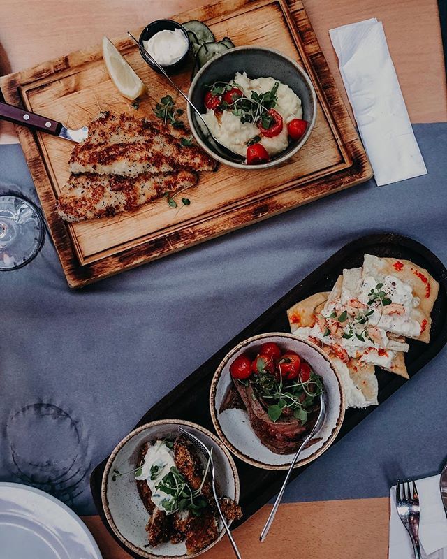 Over the past 7 days, we quickly adjusted to eating bomb fresh fish, drinking wildly strong coffee, and staying up way past our bedtime with my grandparents. ✨

I loved sharing my childhood traditions, meals, and everything that encompasses my hometo… ift.tt/2mCM3Kb