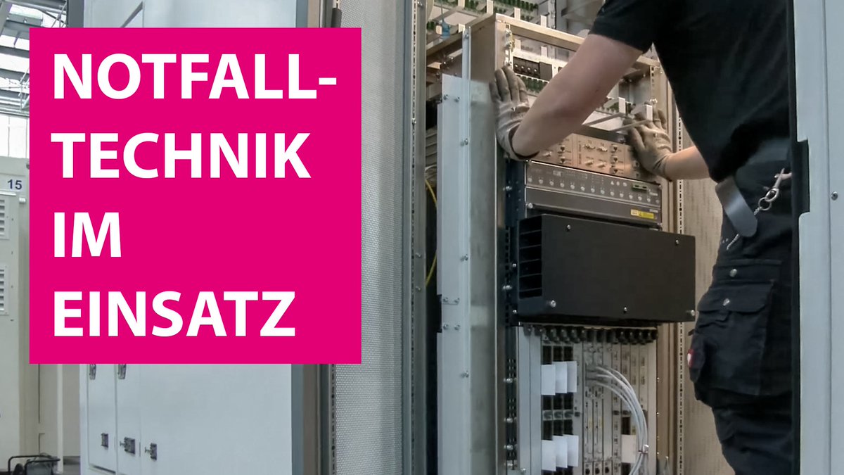 telekomnetz's tweet photo. Brände, Hochwasser, Festivals: Diese Kollegen kommen zum Einsatz, wenn das Netz Unterstützung braucht. Wir haben das Disaster Recovery Management im Rahmen der #tnt18 besucht. Hier unser 🎞️ 👉 https://t.co/RZe44LRQiR #telekom #mobilfunk #breitband https://t.co/i3lQVHyWCi