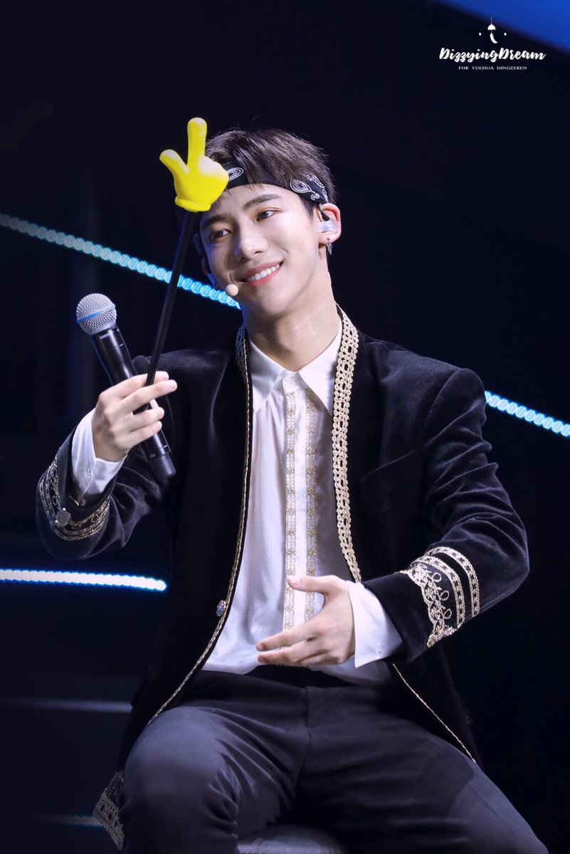 DizzyingD's tweet photo. 180721 NEX7 fanmeeting in Shanghai【HD】

 #丁泽仁 #dingzeren #딩저런 #정택인 https://t.co/pWts3MrKEB