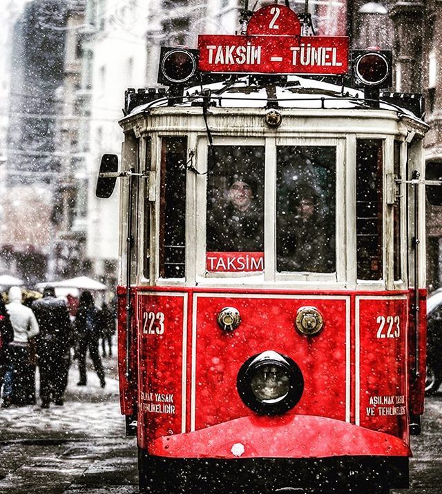 Günaydın ❣️☕️❣️ Good morning #istanbul 2014 .
.
.
.
.
#instaturkey #turkeyphotooftheday #turkobjektif #turkey_reward #turkeystagram #unlimitedturkey  #istanbuldayasam #gununkaresi #hayatakarken #zamanidurdur #turkinstagram #ig_turkey  #snow #snow… ift.tt/2LJkYQg