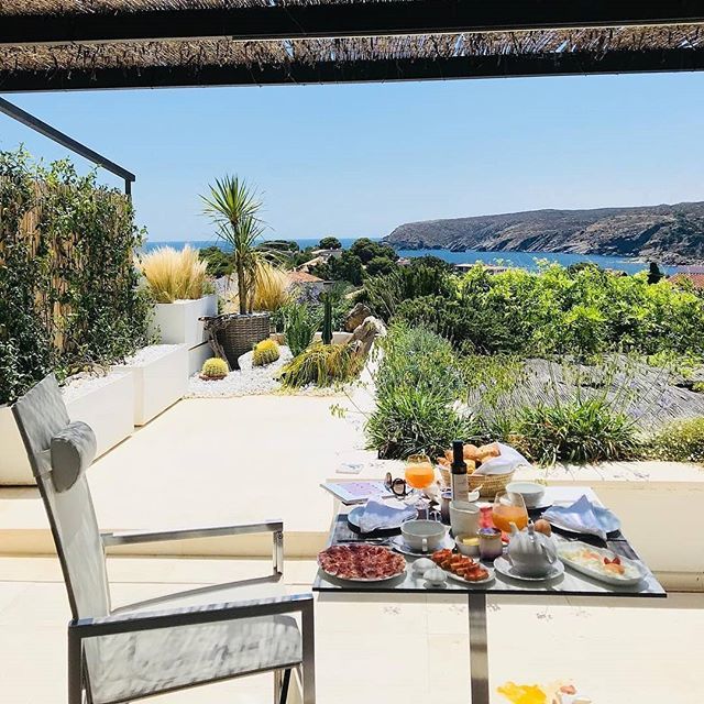 OnlyCostaBrava's tweet photo. Bon diá from Cadaques along the beautiful Costa Brava and thanks @hotelcalmablancacadaques for sharing your incredible view with us.
・・・
Terrasse chambre #calanans Les vacances méditerranéennes c’est l’extérieur! #baignoirebalneo #grandform intérieur… https://t.co/NnKCxaX0ki https://t.co/k9W4RGwINQ
