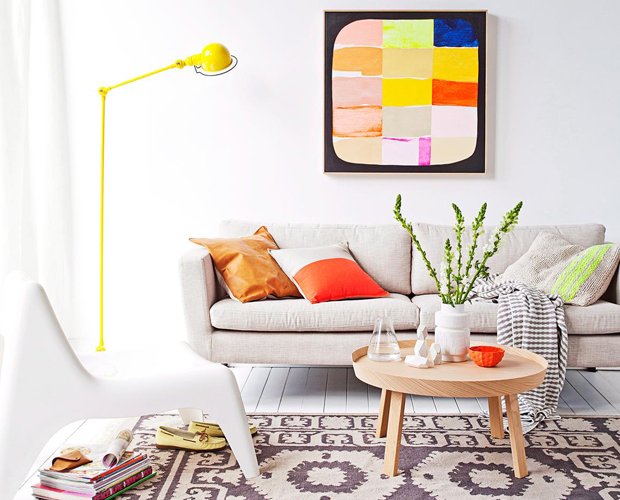 HennessyDaniel1's tweet photo. 🎨 Home tip: Livening up your home can freshen the atmosphere in an instant. One of the best ways to easily and affordably give your home a new look for spring is to move around existing artwork. https://t.co/fwHl17pBDH
