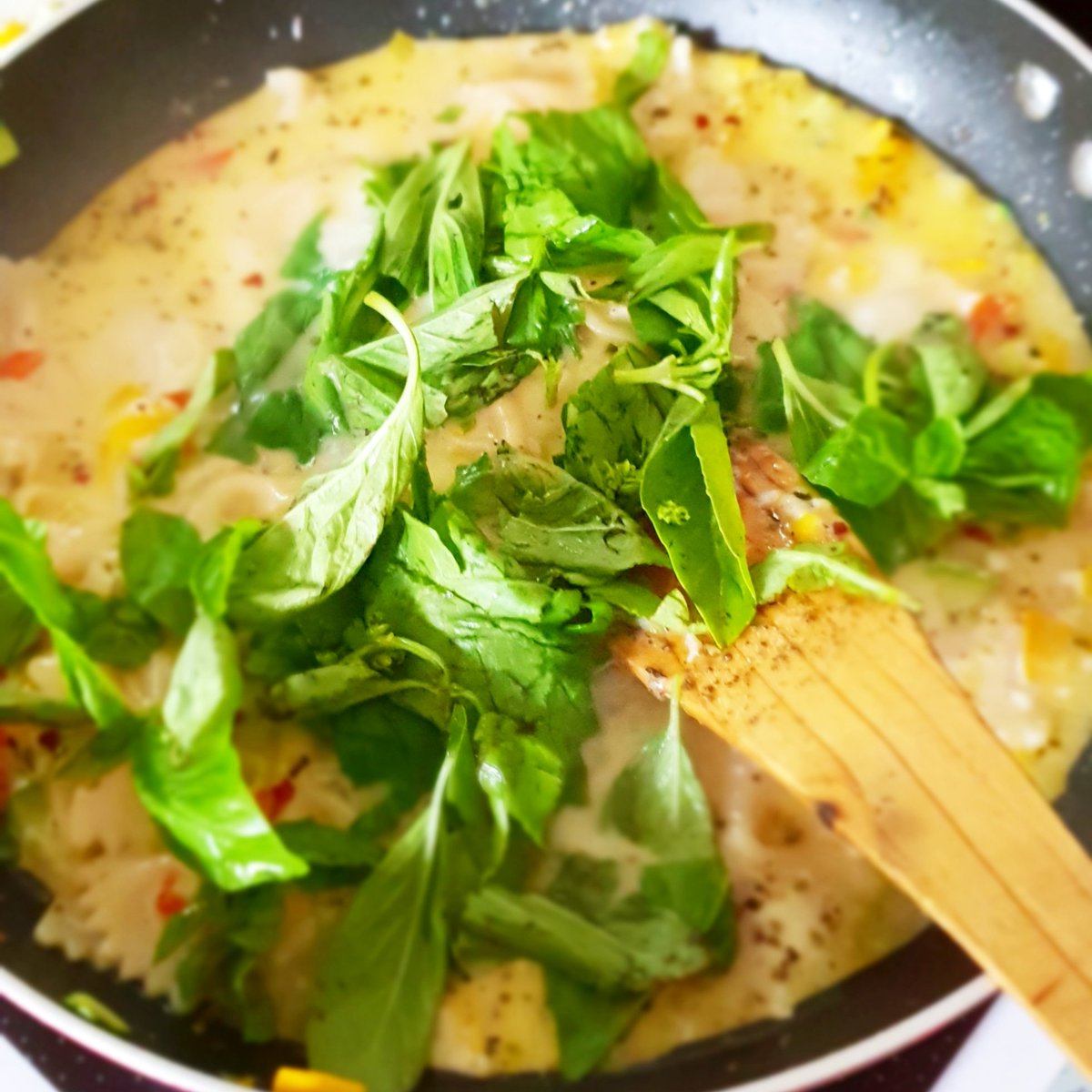 Food education encourages your kids to develop palates and choose favourites wisely while having a lot of fun in the kitchen! Is your child a MasterClass Chef? <a href="/jamieoliver/">Jamie Oliver</a>
<a href="/FoodRev/">Food Revolution</a>
#gourmet  #chef #healthy #healthfood #healthyeating #kitchen #foodeducation