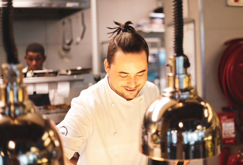 With each meal we prepare, our goal is to put in as much love and care as your granny would. 👨🏿🍳👩🏻🍳
#smakdeli #capetownfood #capetownfoodie #instaeats #wheretoeatincapetown #lovecapetown #capetownmag #capetowninfo