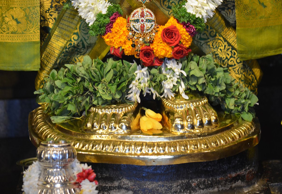 ISKCONPune's tweet photo. #ISKCON #PUNE #ISKCONNVCC #ISKCONPUNE #DailyDarshan #24rd #July #All #Mix#Photos
For more #Krishna Photos: https://t.co/QQnZUBIn6k …
Temple Timings https://t.co/qb3IYoWWnF https://t.co/corURnF5o6