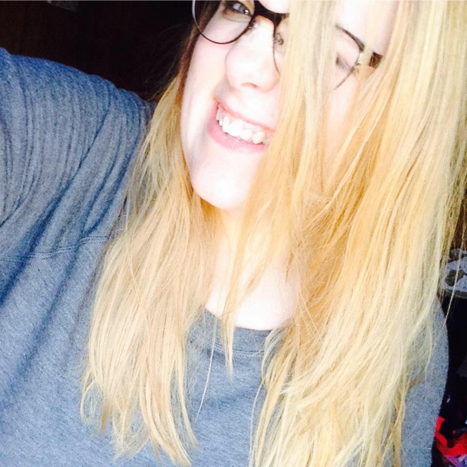 _becksae's tweet photo. I think In a few weeks I will be going back to what I love the most, being a blonde. It's truly life changing when you let go of the control and the fear. I wasn't blonde for long last time 3 years ago but hey it's summer I think it's time :D β€οΈπ @BTS_twt #JINspired https://t.co/n3i5wsjg5a