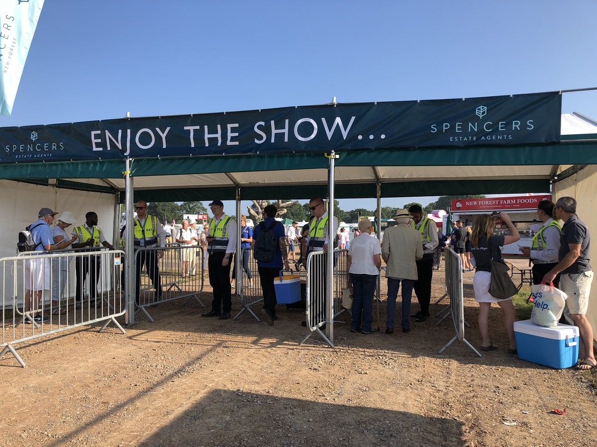 RT <a href="/TICKETsrv/">TICKETsrv</a>: No queues at <a href="/NewForestShow/">New Forest Show</a> - all happy visitors being scanned swiftly and efficiently by <a href="/ctm_uk/">CTM</a>! #newforestshow #eventprofs #ticketing