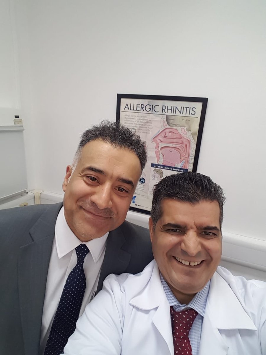 باقة ورد 💐💐 وشكر وعرفان مهداة  إلى استشاري الجلدية في مركز أسعد الحمد الدكتور محمد فيحان العتيبي والدكتور عبدالمحسن التركي استشاري انف واذن وحنجرة في مستشفي زين على مابذلوه من جهد في خدمة المراجعين 💐💐