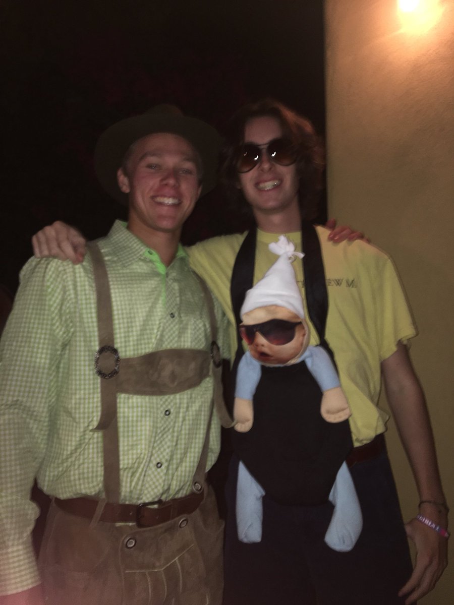 MaxJacobi11's tweet photo. HAPPY BIRTHDAY BROTHA!! It’s been a hell of a ride together and can’t wait for next year 🐱 love you man @jackgarrison_ https://t.co/YmnNB8nhqg
