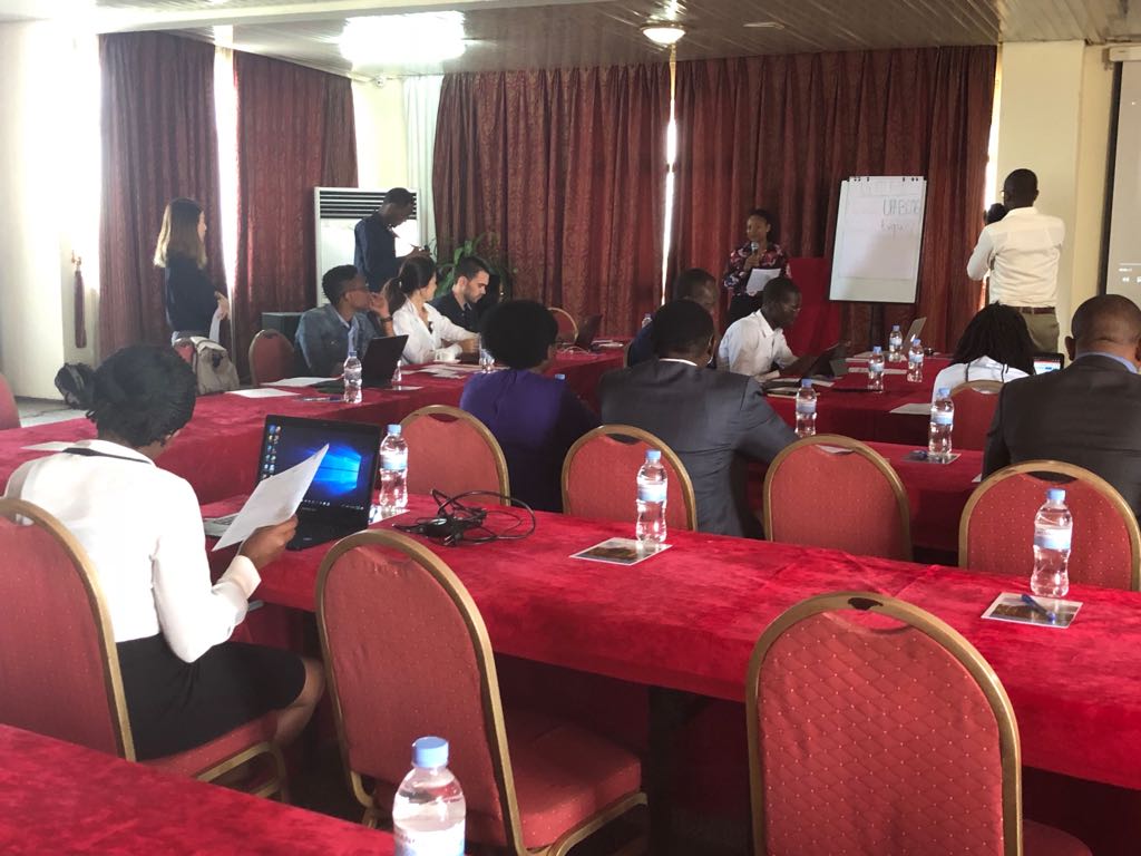 ImpactHubKigali's tweet photo. #hackathon4climate
Ms. Roselyn Sinemani deputy country director @UNDP_Rwanda during partnership meeting. 
@ImpactHubKigali @MeteoRwanda @NOREPSinno https://t.co/Fmk54B3uRo