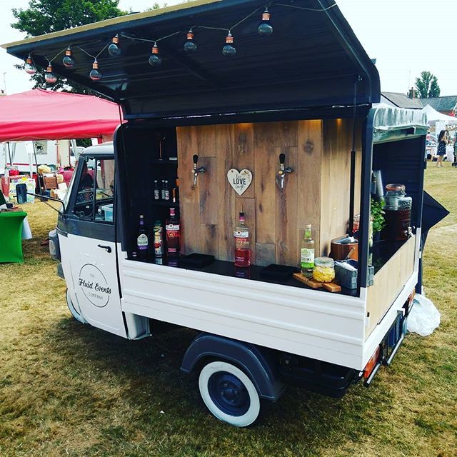 fluideventsco's tweet photo. Has a fabulous time at Animal Aid last weekend. The cold beer went down a treat, as did the fresh Pimms.
Saw some fantastic stalls, the best of which has to be @lorraineveggielicious
#fluidfun #musicfestival #animalaid #veggielicious https://t.co/aDqNtL3Mo2 https://t.co/c88QPVA0ZR