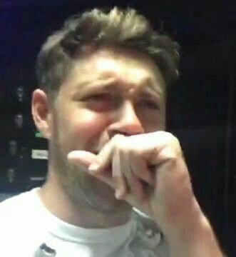 Shadow_Hunter1D's tweet photo. @Harry_Styles Lo sabia bebé te amo gracias por todo al Chile ya estaba llorando porque creía que nos habías olvidado https://t.co/KbS3ShHeQ3
