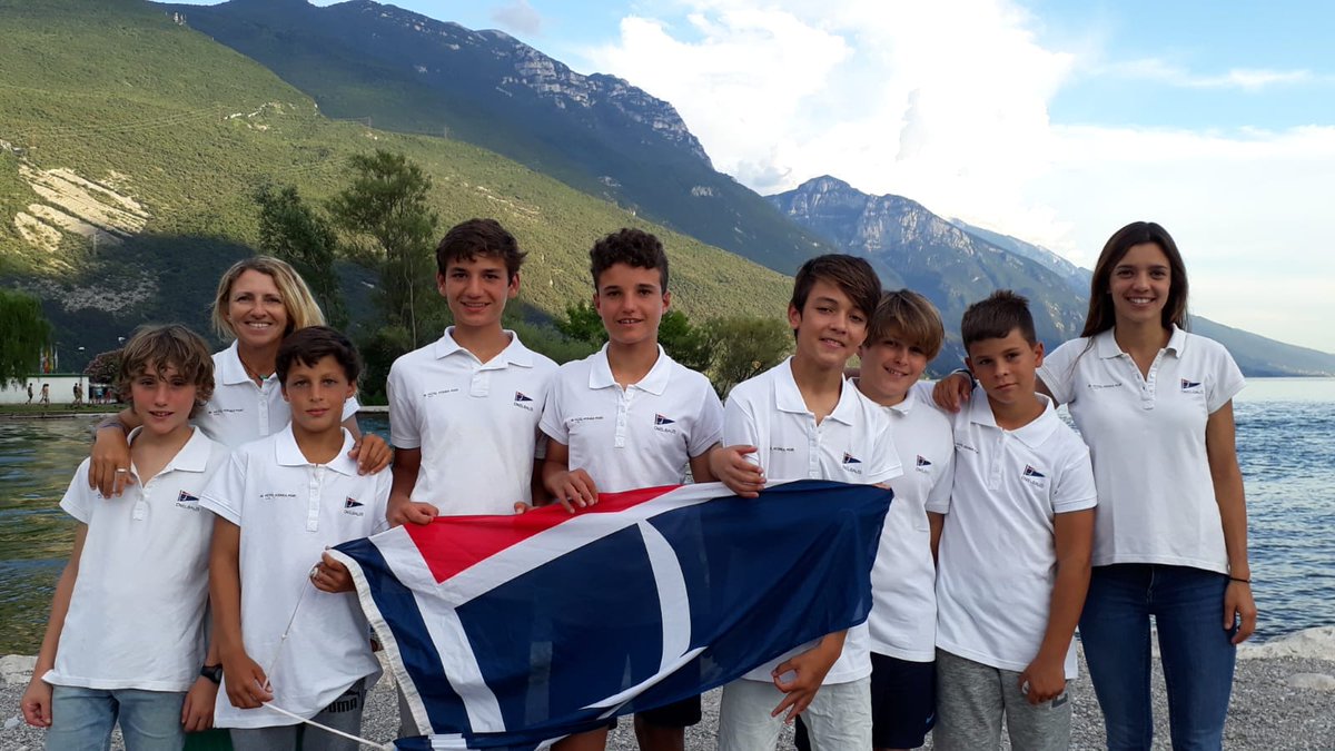 cnelbalis's tweet photo. L'equip d'#Optimist preparat pel Campionat Alemany a Garda! Molta sort a tots!! #regata #vela #sailing #team #flota #Balis #bebalis https://t.co/PBoa59vSsh
