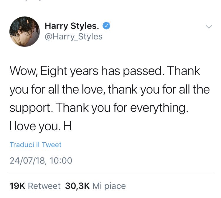 LarryAmoreVero's tweet image. Ma ciao amore alla buon ora! In realtà sei in ritardo di un giorno vita però non fa niente cicci *fa pat pat sulla testa* piccolo sbadatello #8YearfOneDirection
