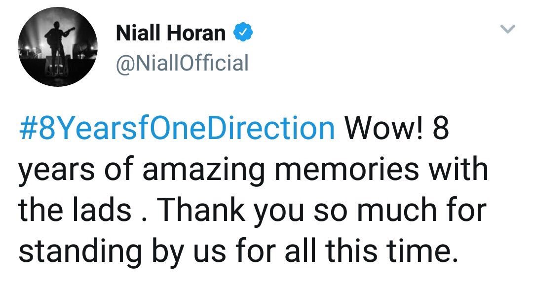 _iam_desy_'s tweet image. #WeWantInfinityMusicVideo
Niall: #8YearsfOneDirection
Louis:#8YearofOneDirection 
Harry: si è completamente dimenticato dell’esistenza degli hashtag
Liam: l’unico che ha scritto giusto l’hashtag
Welcome to the Disagioland